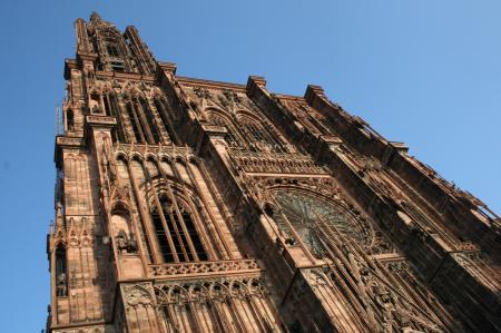 La cathédrale de Strasbourg en contre-plongée